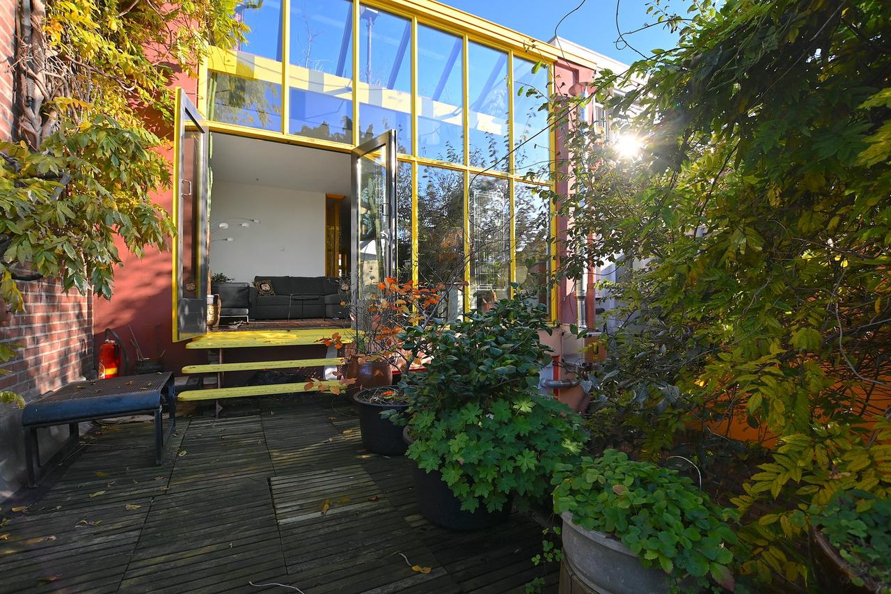 Furnished 130 m² apartment with terrace - Image 9