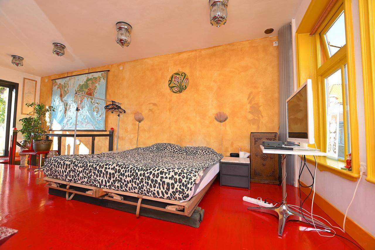 Furnished 130 m² apartment with terrace - Image 17