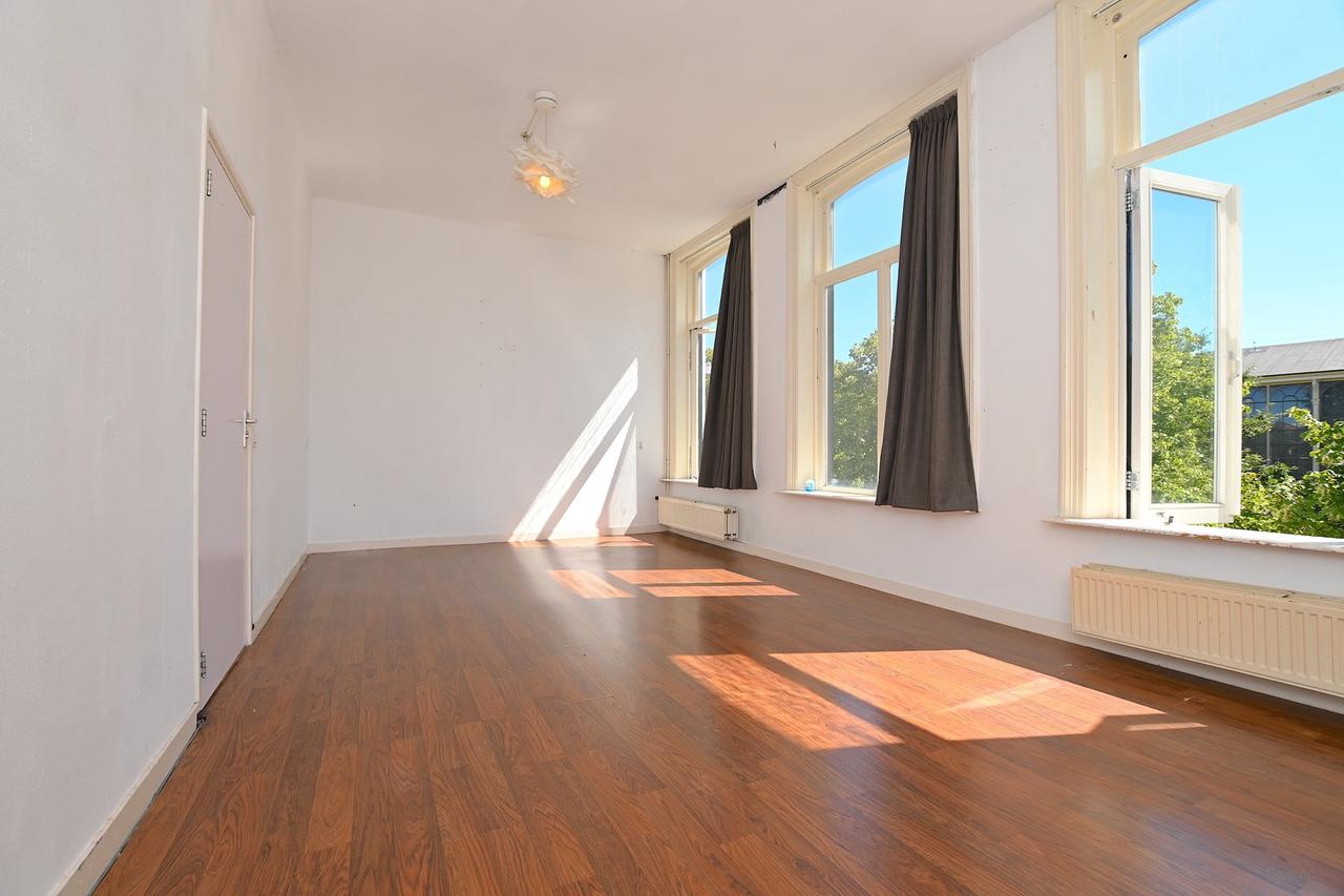 Bright 17 m² room on Akerkhof - Image 2