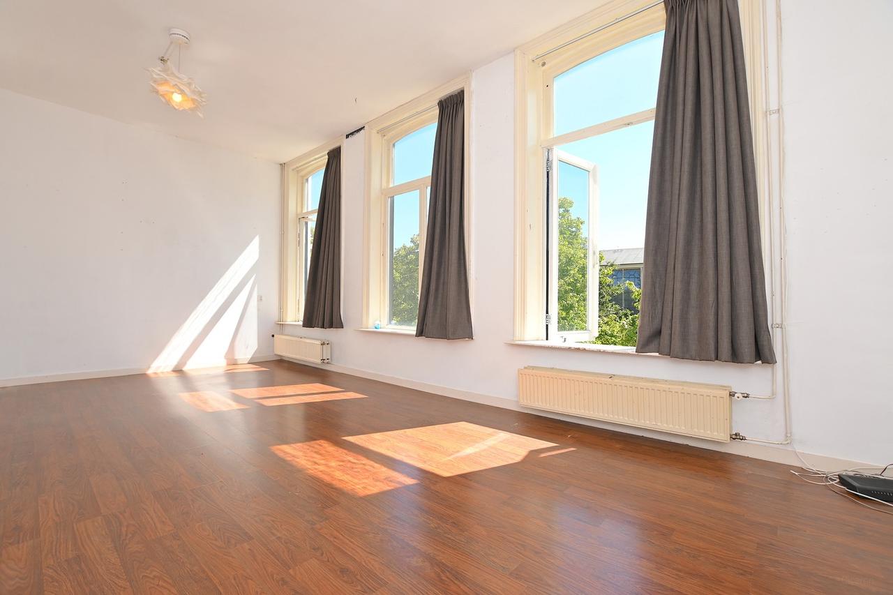 Bright 17 m² room on Akerkhof - Image 5