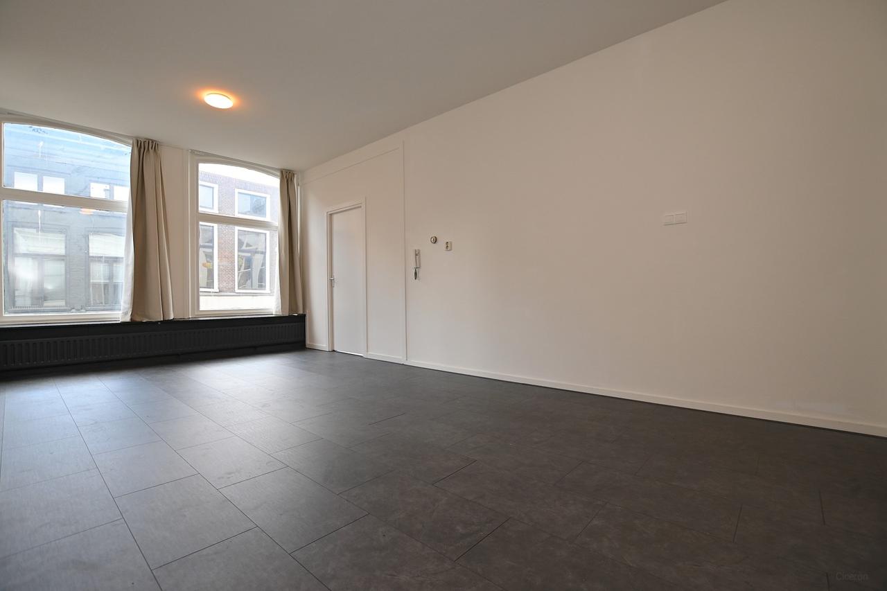 Bright 1-bedroom apartment in central Groningen - Image 3