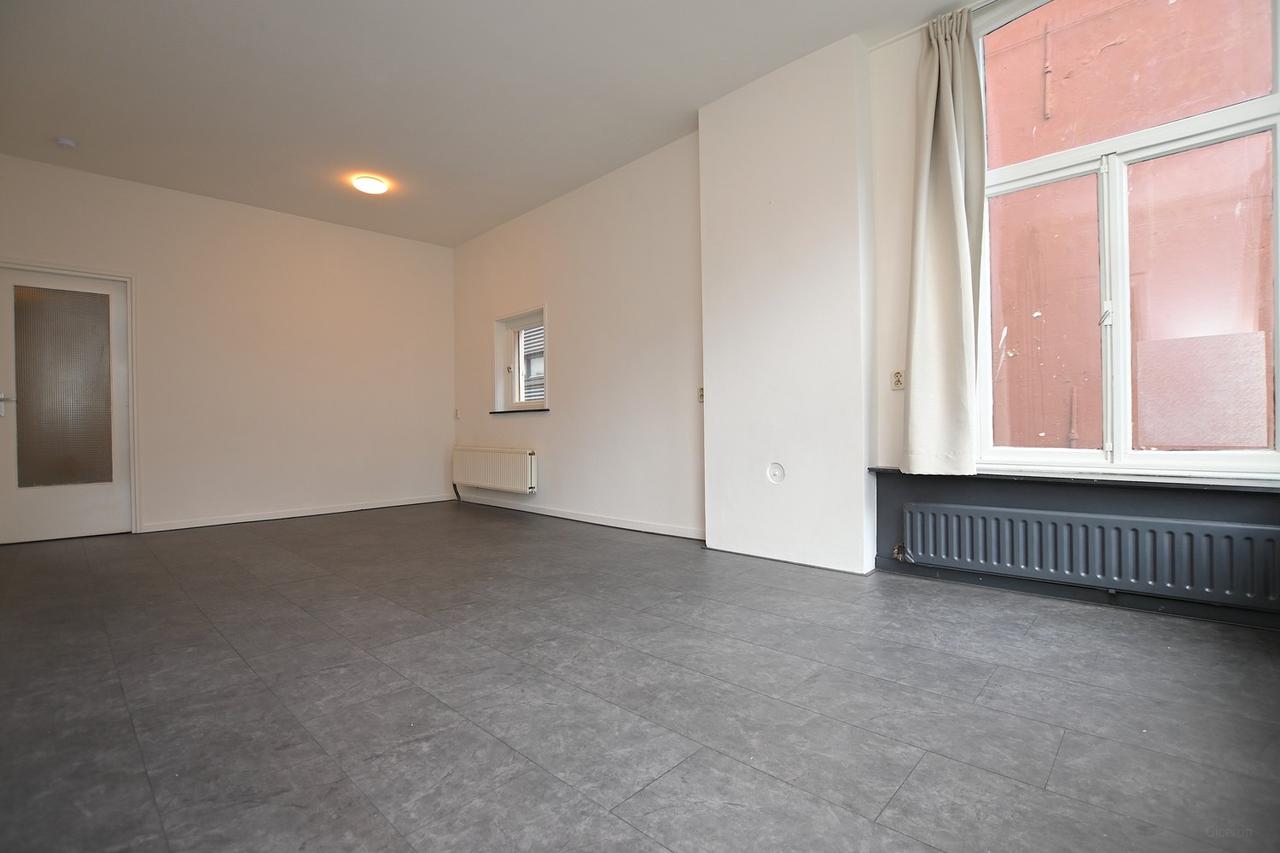 Bright 1-bedroom apartment in central Groningen - Image 5