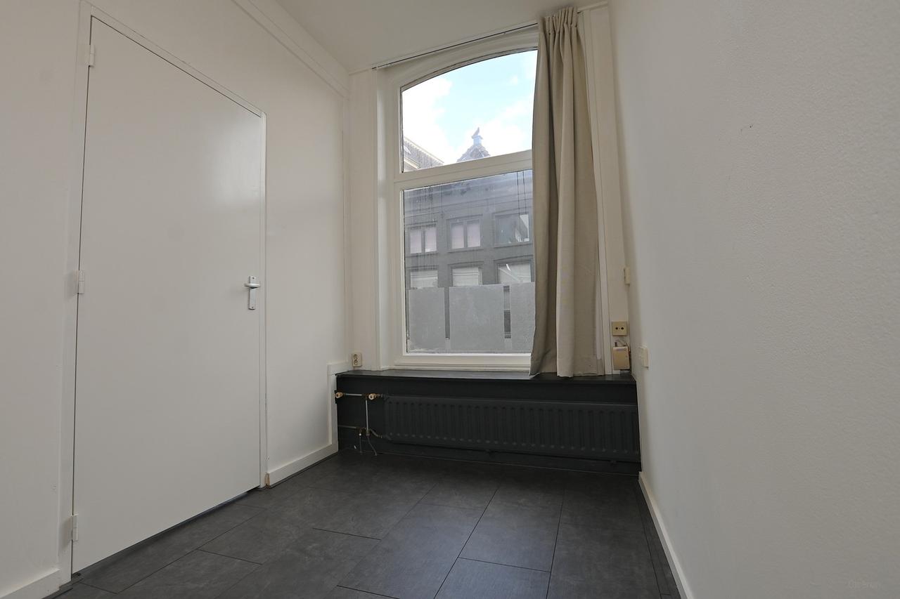Bright 1-bedroom apartment in central Groningen - Image 7