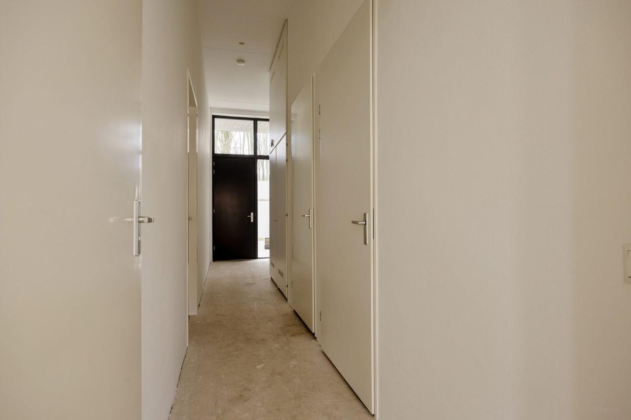 Licht 4-kamerappartement met balkon - Afbeelding 7