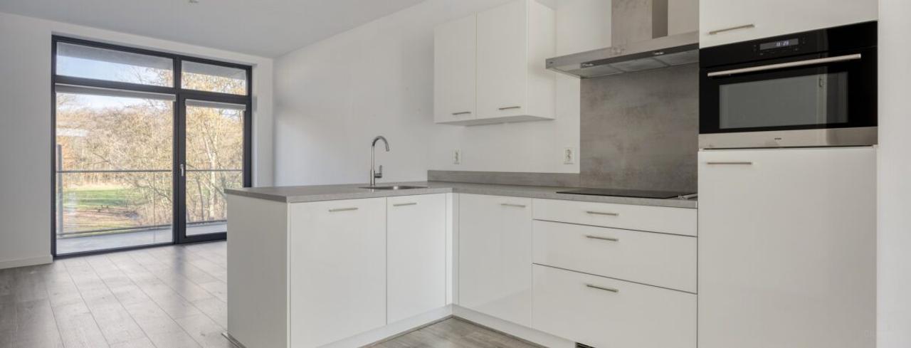 89 m² appartement met balkon in Schiebroek - Afbeelding 2
