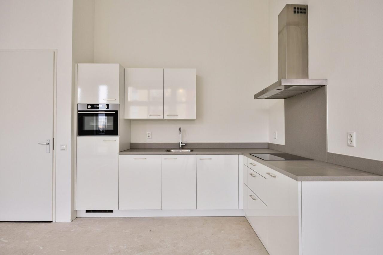 Licht 3-kamerappartement met balkon - Afbeelding 10