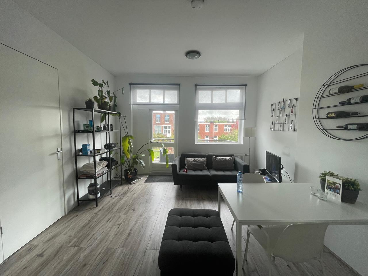 Energy-efficient apartment with balcony - Image 2