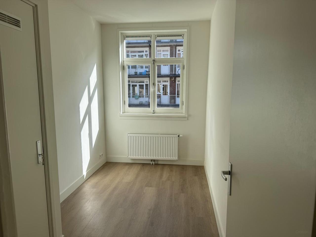 Available immediately: 2-bedroom apartment - Image 6