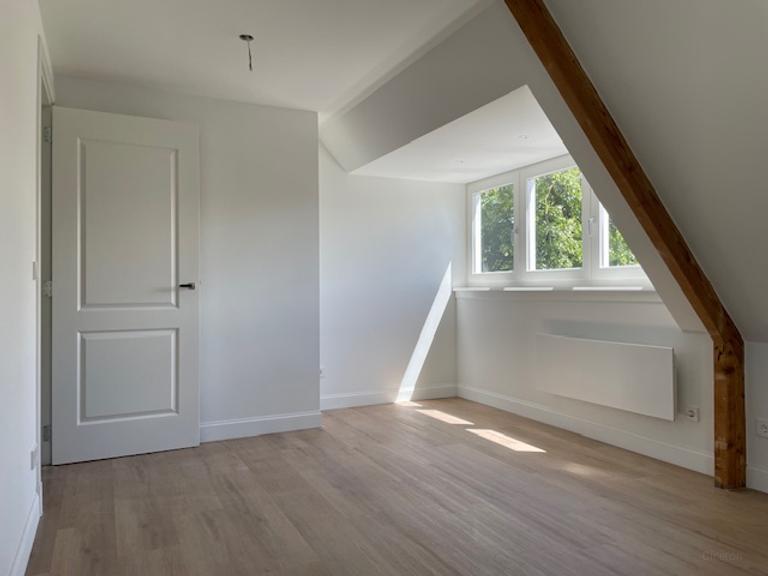 110 m² upper-floor apartment with garden in Heemstede - Image 14