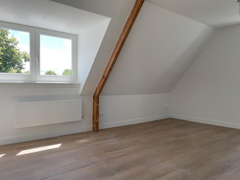 110 m² upper-floor apartment with garden in Heemstede - Image 15