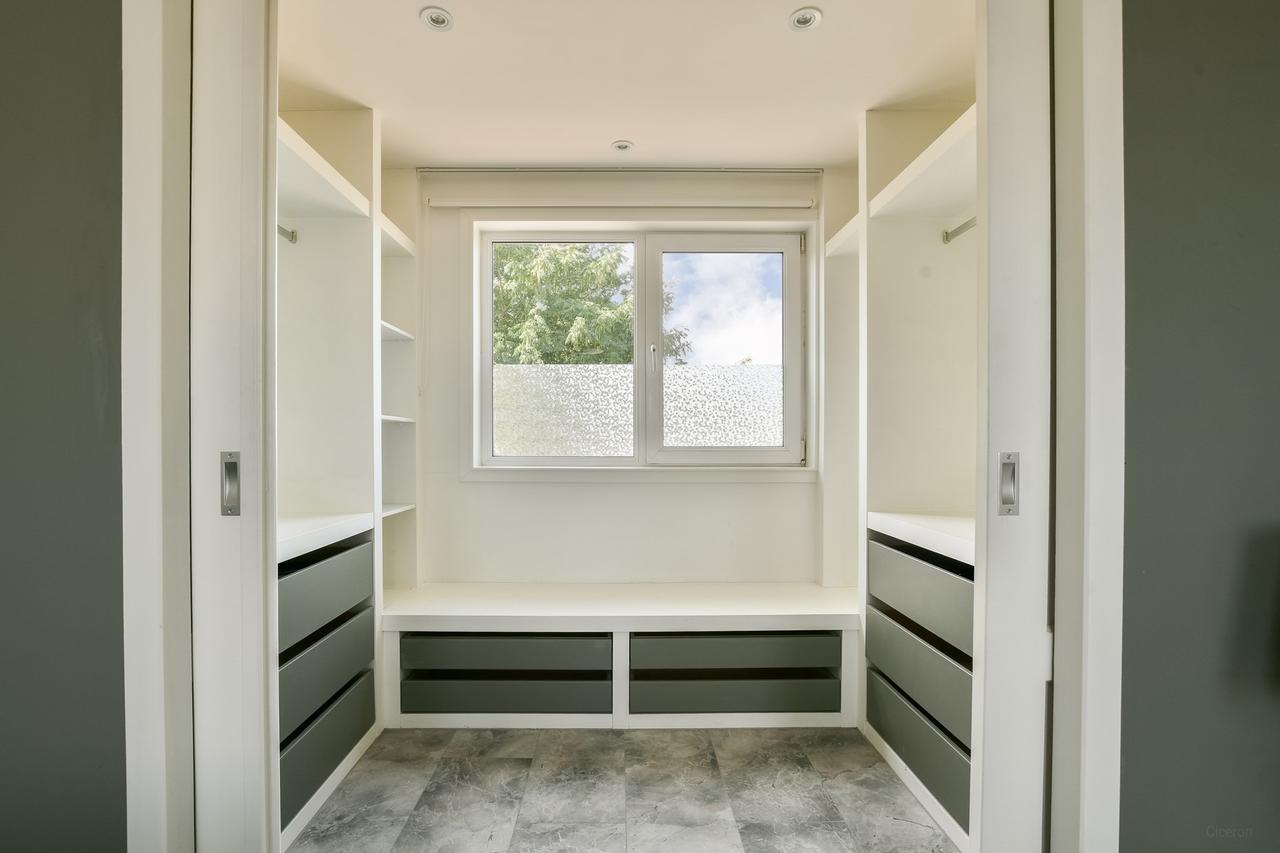 Rental Home with Garden & 10 Solar Panels - Image 12