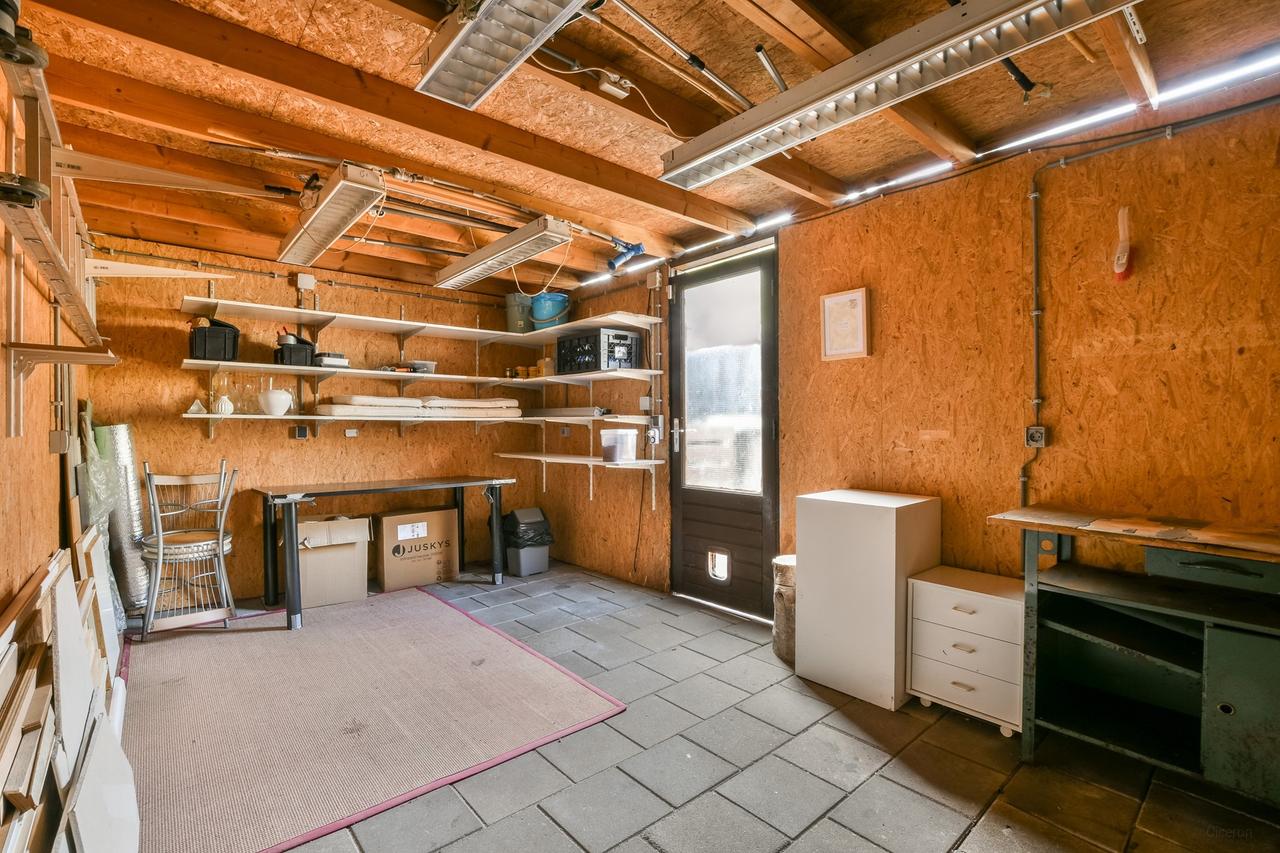 Rental Home with Garden & 10 Solar Panels - Image 21