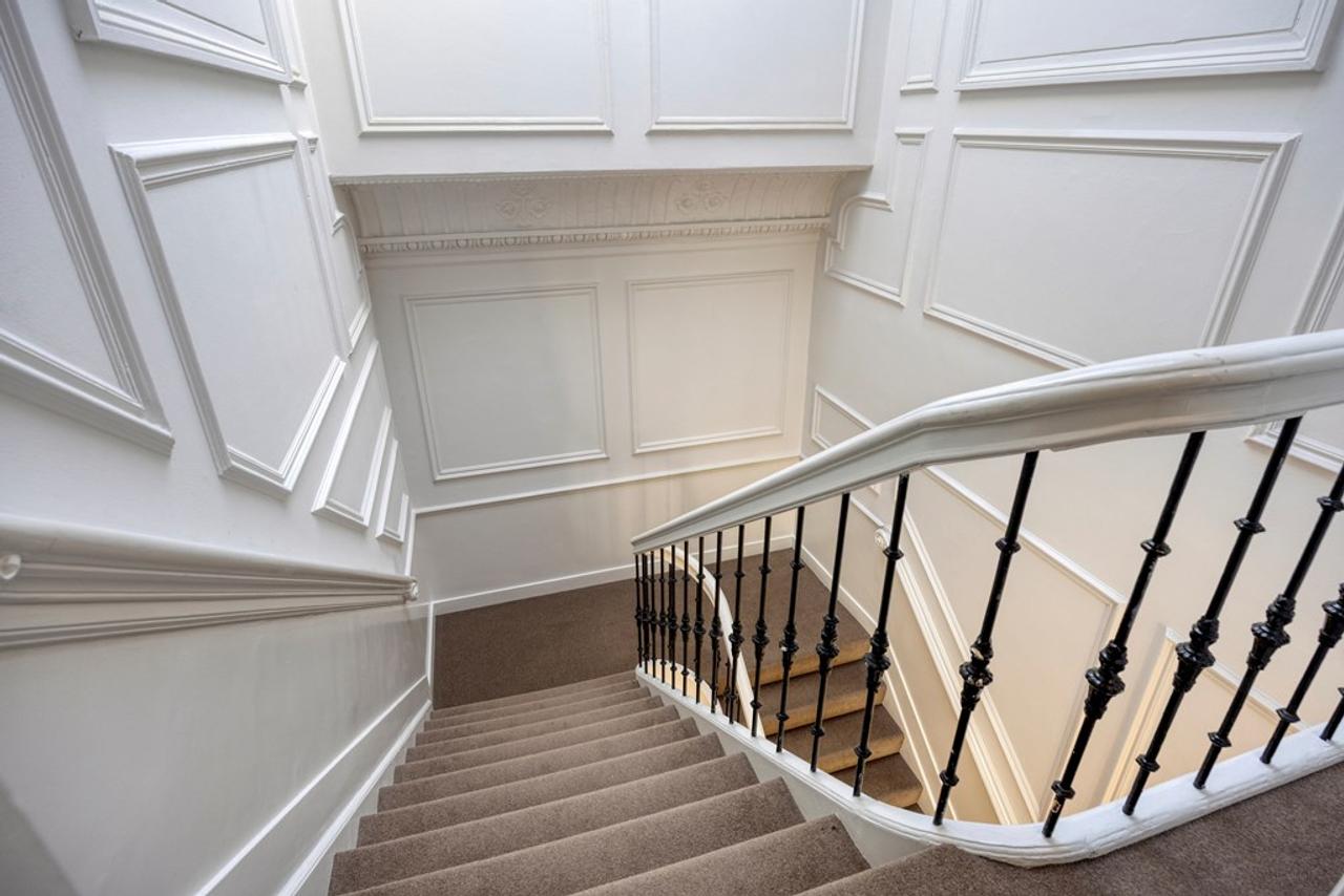 Furnished 3-Room Apartment near Noordeinde - Image 4