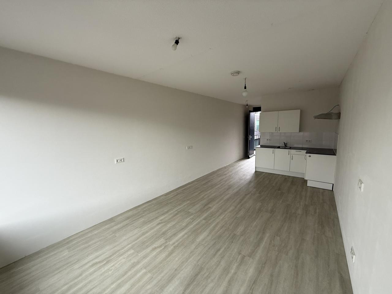 Studio with Internet in Overtoomse Veld - Image 12