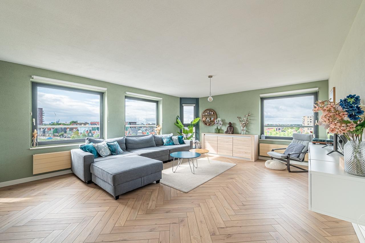 Gemeubileerd 3-kamerappartement met balkon - Afbeelding 2