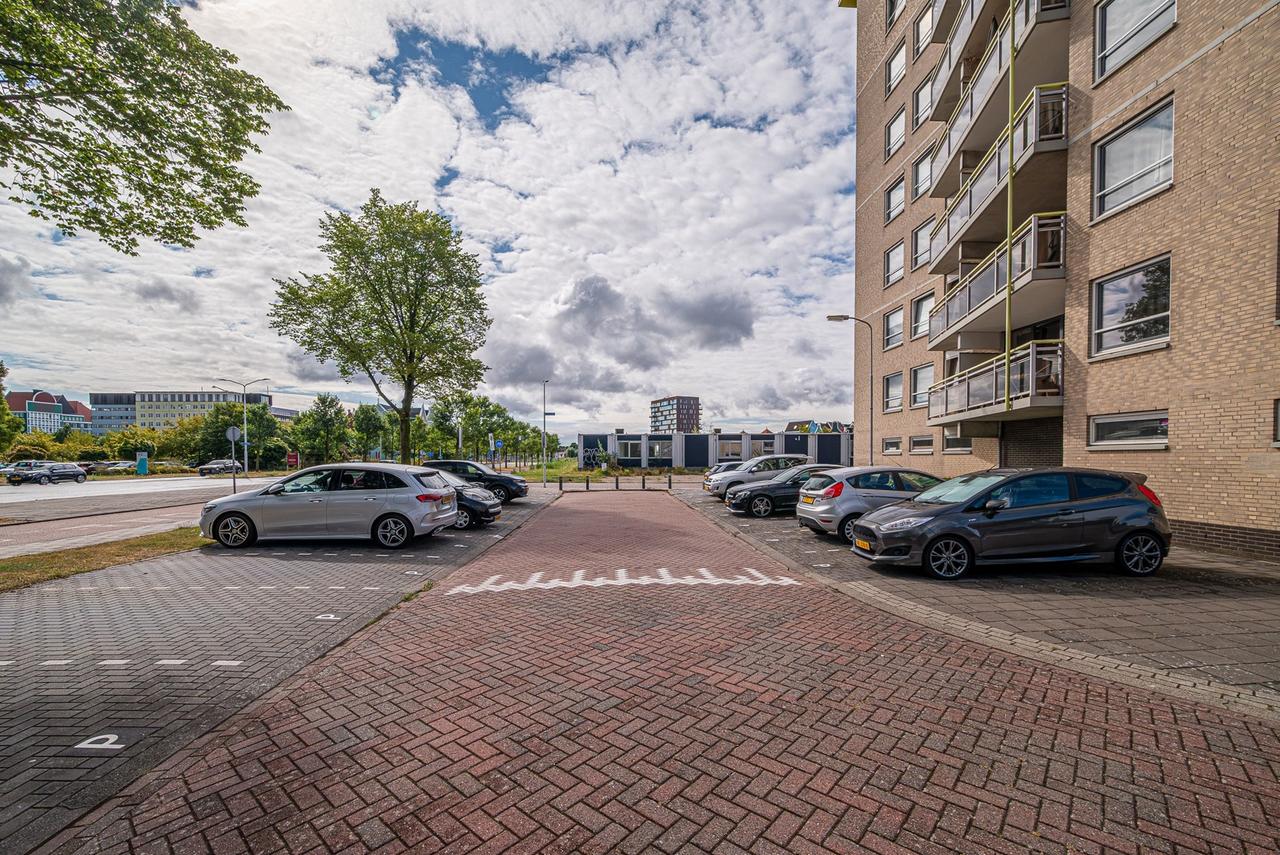 Gemeubileerd 3-kamerappartement met balkon - Afbeelding 26