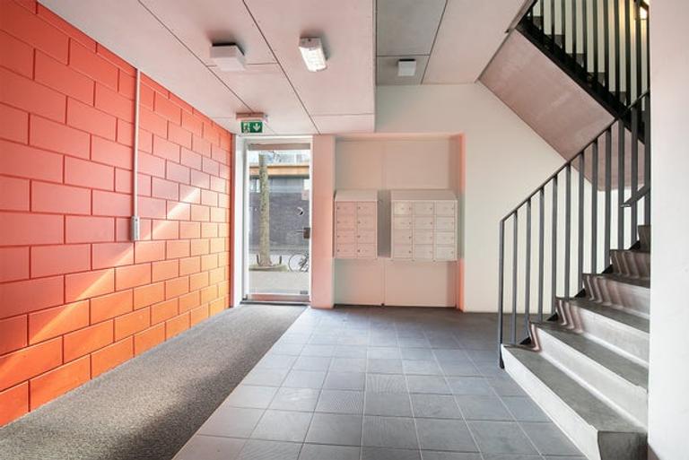97 m² appartement met balkon aan het IJ - Afbeelding 2