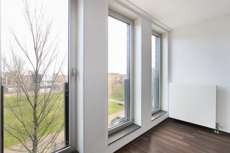 97 m² appartement met balkon aan het IJ - Afbeelding 4