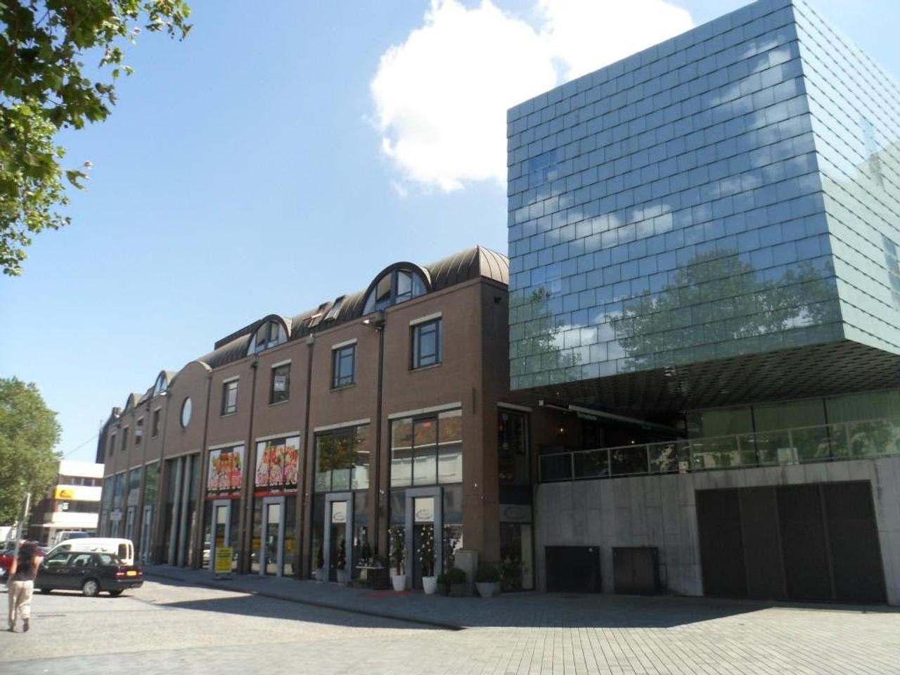 Licht 3-kamerappartement aan Pancratiusplein - Afbeelding 2
