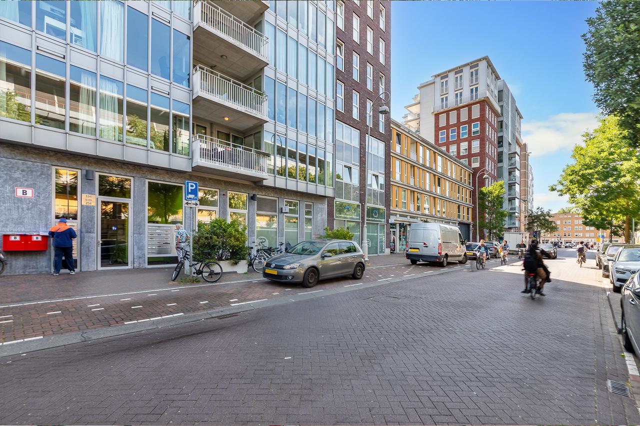 86 m² appartement met balkon in Dapperbuurt - Afbeelding 2