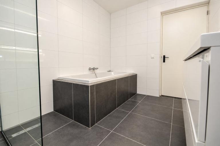 142 m² ground-floor home with garden in Kralingen - Image 11