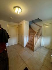 188 m² Family Home with Garden and Garage - Image 2