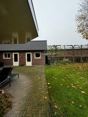 188 m² Family Home with Garden and Garage - Image 28
