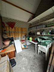 188 m² Family Home with Garden and Garage - Image 32