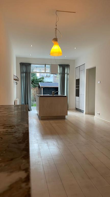 Ground-floor home with sunny garden in Bezuidenhout - Image 7