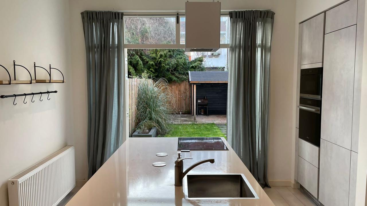 Ground-floor home with sunny garden in Bezuidenhout - Image 13