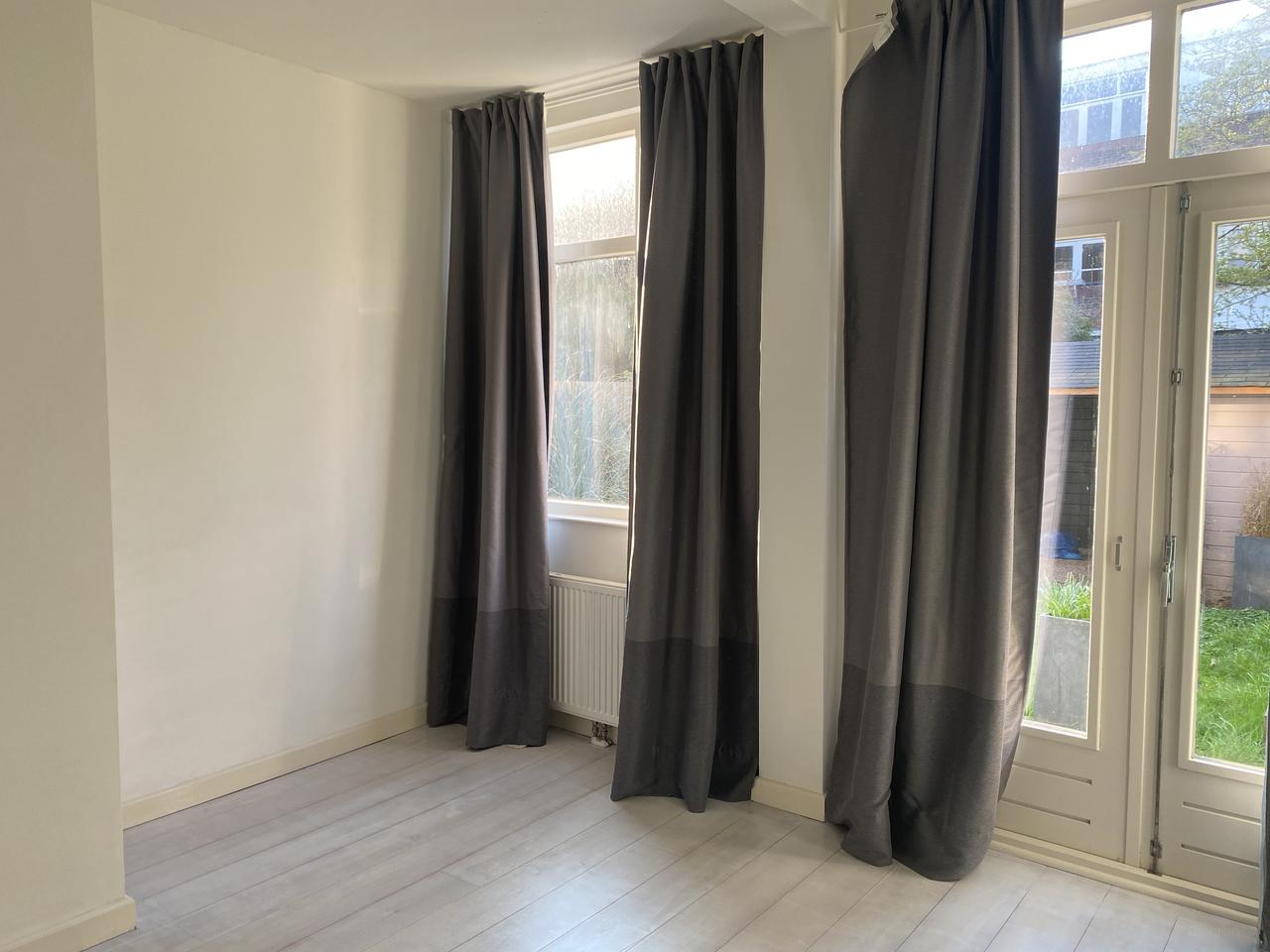 Ground-floor home with sunny garden in Bezuidenhout - Image 17