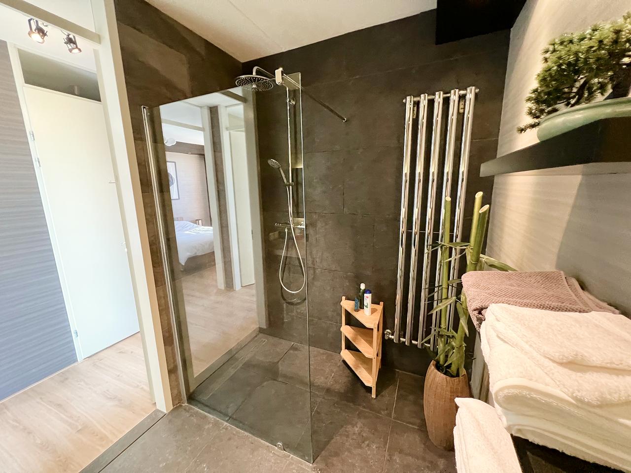 76 m² apartment with sunny balcony - Image 5