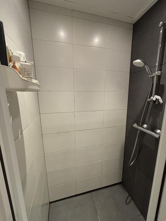 Gemeubileerd appartement met tuin - Afbeelding 11