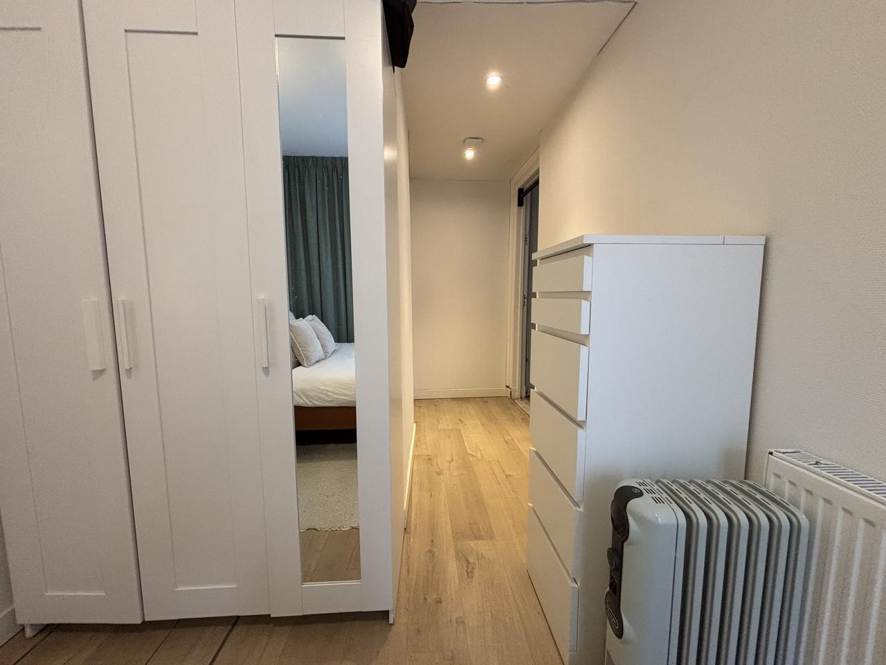 Gemeubileerd appartement met tuin - Afbeelding 14
