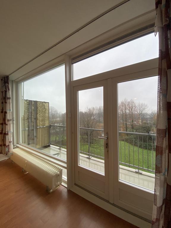 4-room maisonette with sunny balcony - Image 9