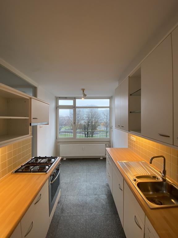 4-room maisonette with sunny balcony - Image 12