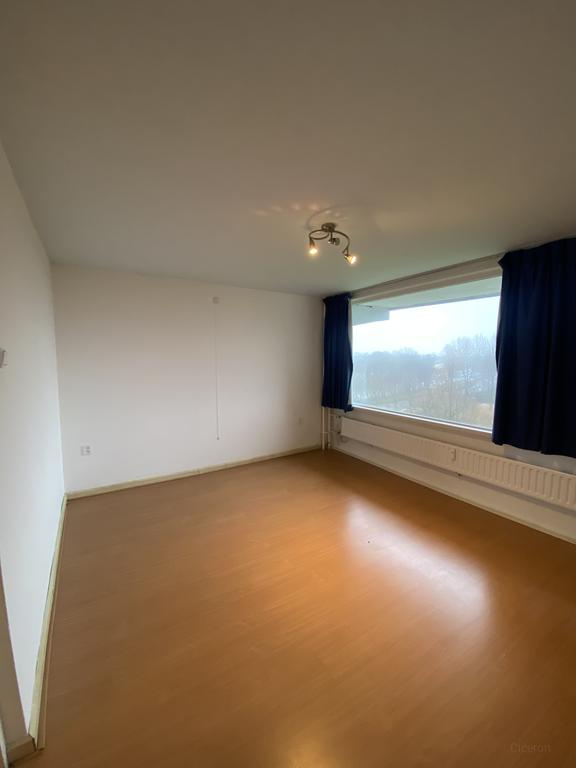 4-room maisonette with sunny balcony - Image 18