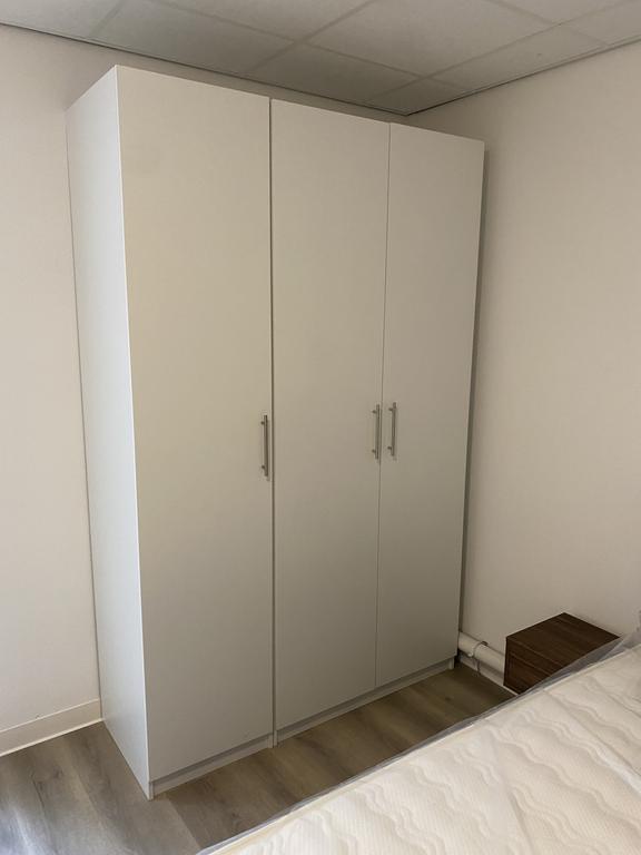 Gemeubileerd appartement met parkeren - Afbeelding 10