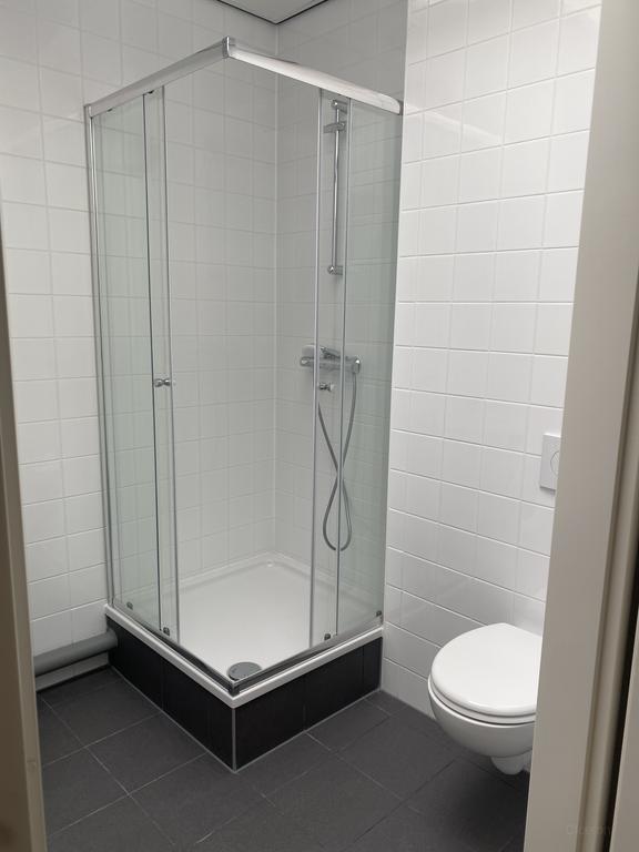 Gemeubileerd appartement met parkeren - Afbeelding 12