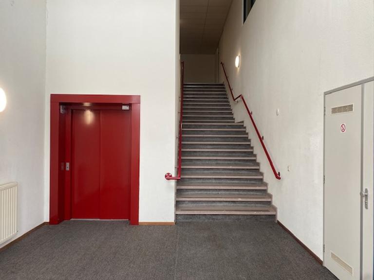 Gemeubileerd appartement met parkeren - Afbeelding 17