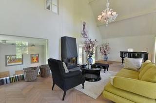 400 m² Farmhouse on the Gein River - Image 8