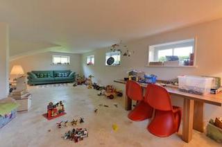 400 m² Farmhouse on the Gein River - Image 11