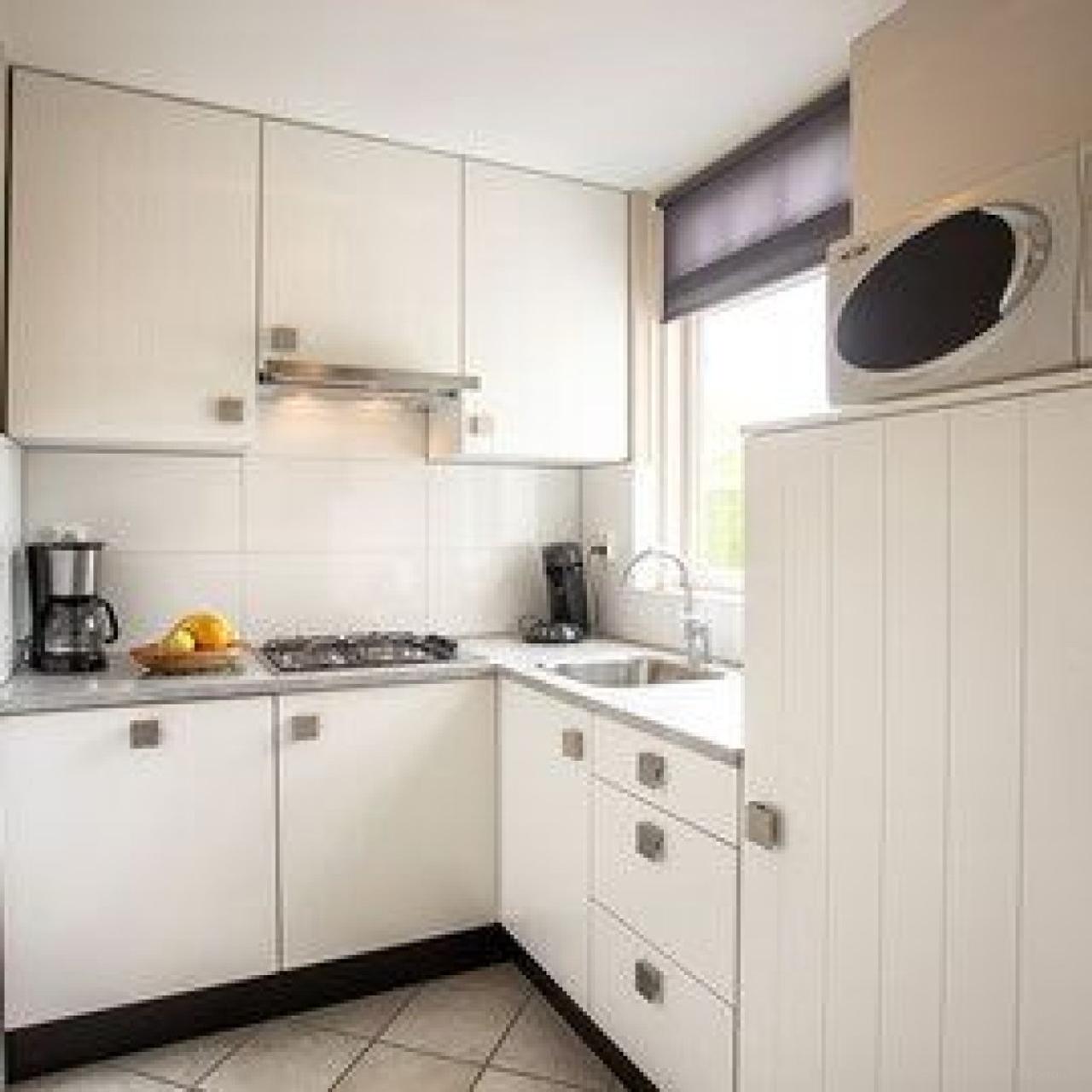 Detached bungalow near dunes and beach - Image 5