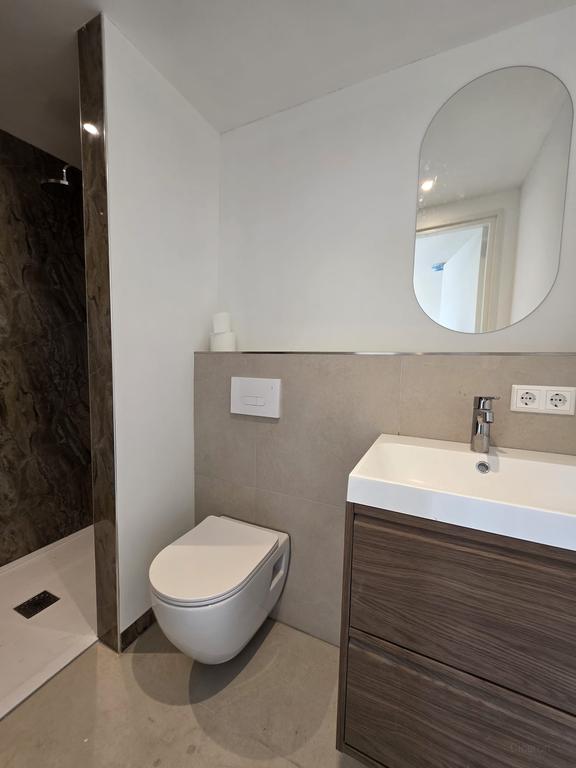Studio with bedroom on Tramsingel - Image 5