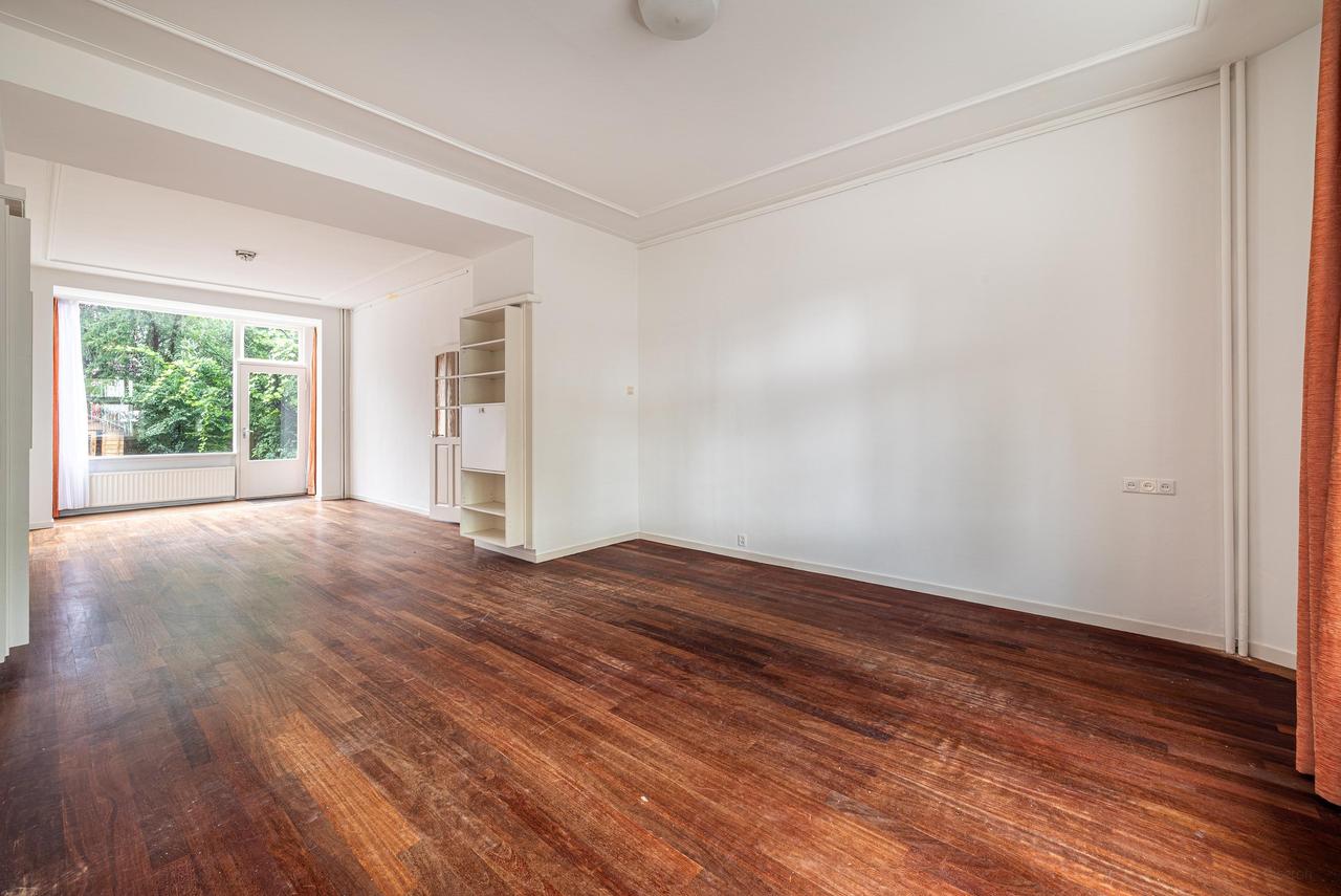 157 m² dubbel benedenhuis met tuin - Afbeelding 1