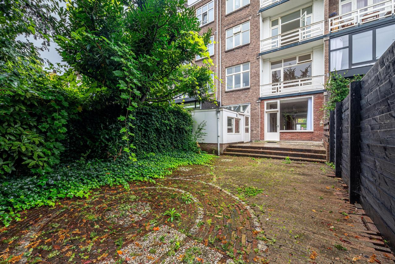 157 m² dubbel benedenhuis met tuin - Afbeelding 2