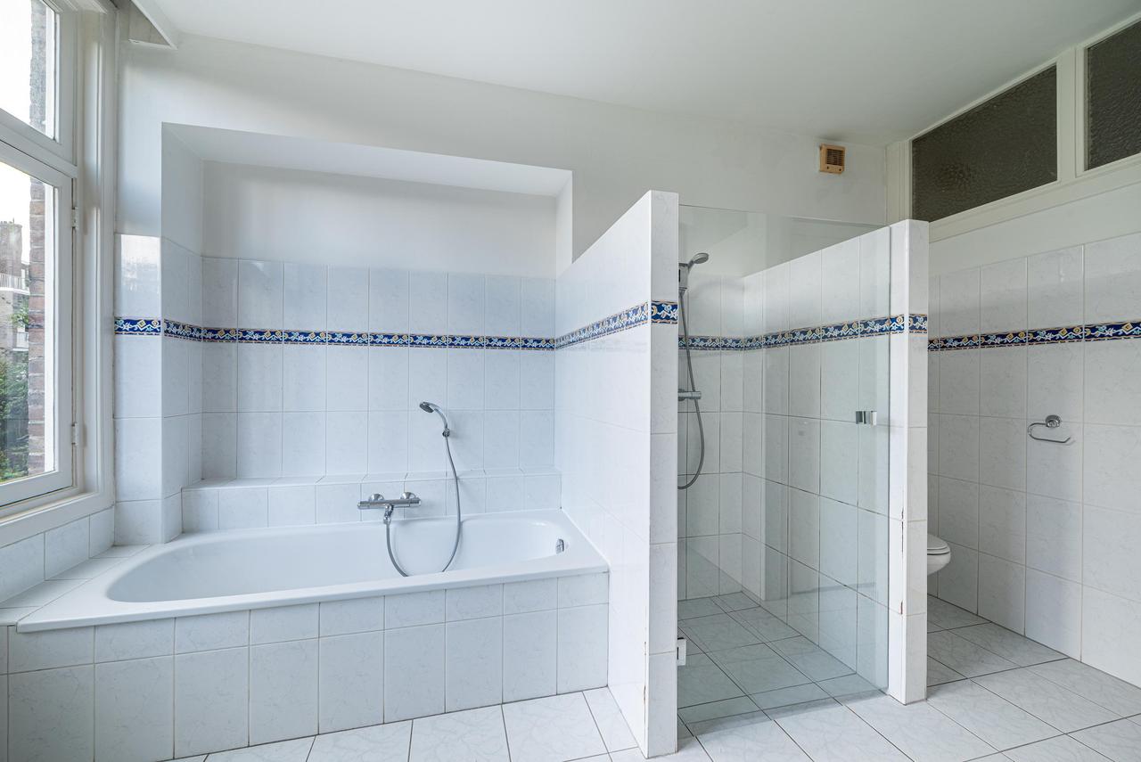 157 m² dubbel benedenhuis met tuin - Afbeelding 17