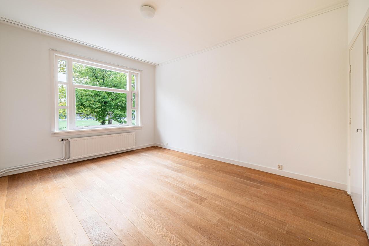 157 m² dubbel benedenhuis met tuin - Afbeelding 22