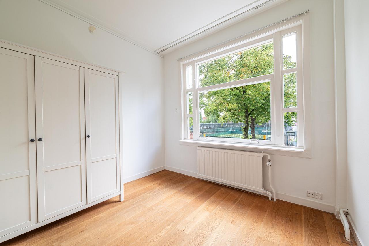 157 m² dubbel benedenhuis met tuin - Afbeelding 26