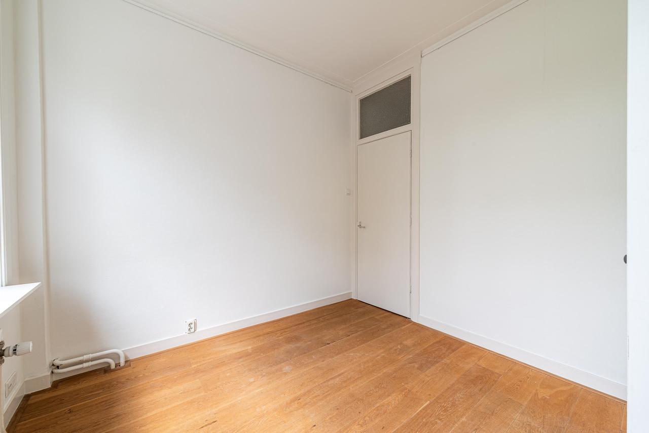157 m² dubbel benedenhuis met tuin - Afbeelding 28